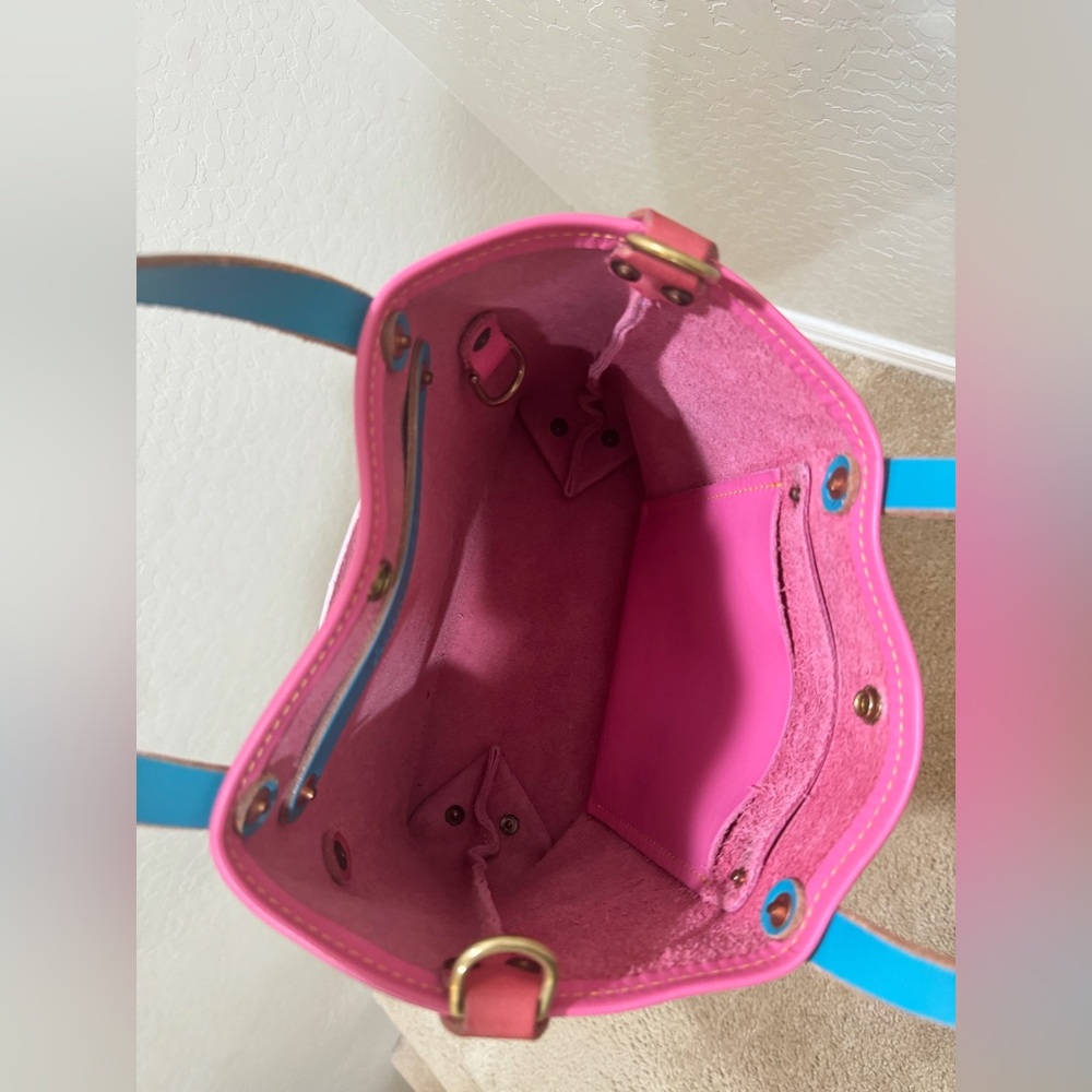 KMM and Co pretty and pink mini travel tote - Picture 4 of 4